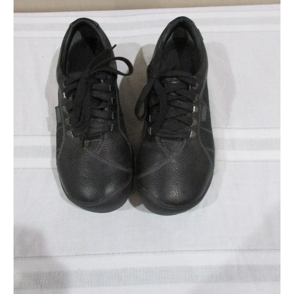 Keen Presidio Waterproof Shoes Women 9.5 US 40 EU Black Lace Up